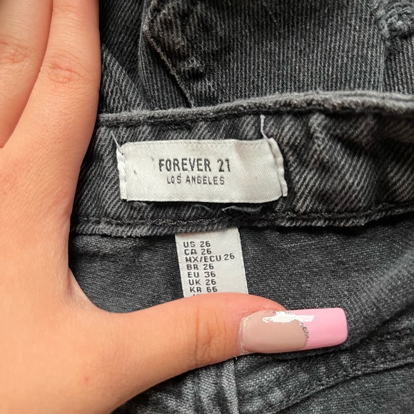 Black ripped jean shorts - Picture 5 of 5